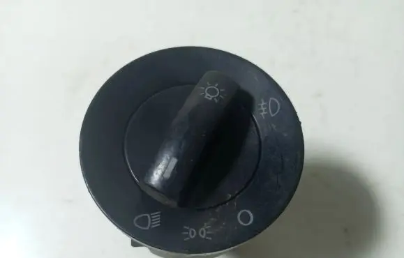Volkswagen Polo Light switch 6Q0941531B Q1BT2533