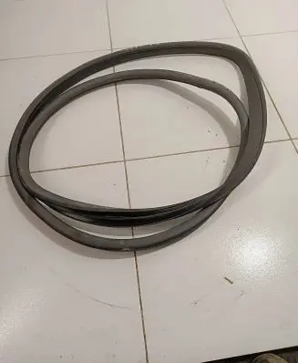 Mercedes-Benz E W212 Front door rubber seal A2126970951