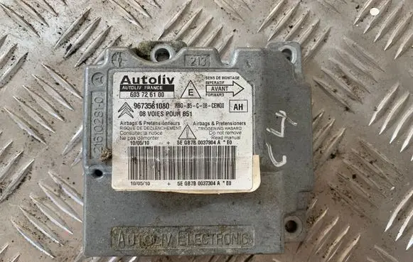Citroen C4 I Picasso Airbag control unit/module 9673581080