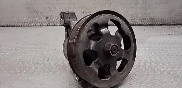 Honda CR-V Power steering pump 538956F