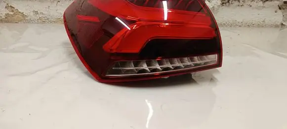 Rear/tail lights