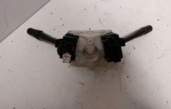 Honda CR-V Wiper turn signal indicator stalk/switch M16389