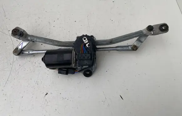 Hyundai ix35 Front wiper linkage and motor