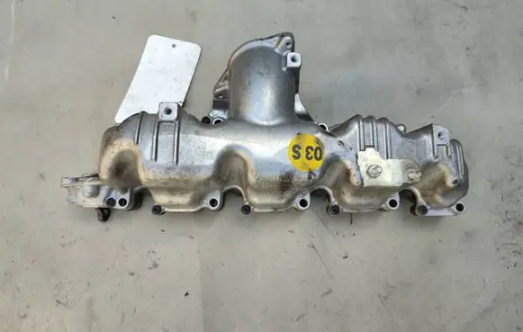 Volkswagen PASSAT CC Intake manifold 03L129711E