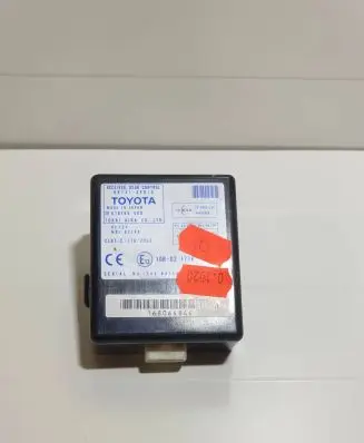 Toyota Corolla Verso AR10 Door control unit/module 897410F010 61B168000 10R021776
