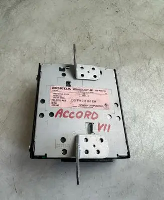 Honda Accord Aerial antenna amplifier 39186SEAG011M1 GM7027ZH TW011185W