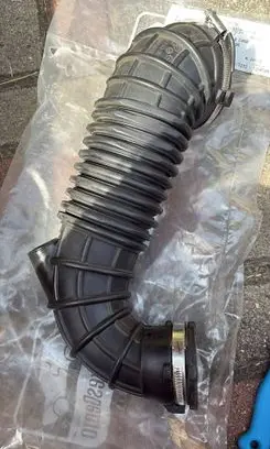 Audi A4 S4 B8 8K Turbo air intake inlet pipe/hose 03G129629E