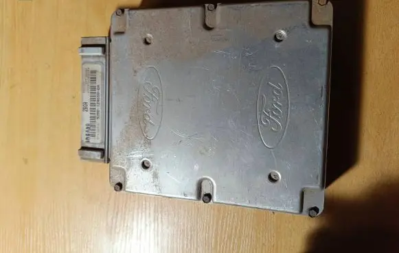Ford Mondeo MK I Engine control unit/module 93BB12A650GA