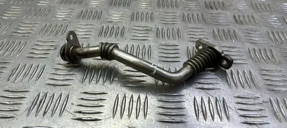Skoda Superb B8 (3V) Turbo turbocharger oiling pipe/hose 04L145736E