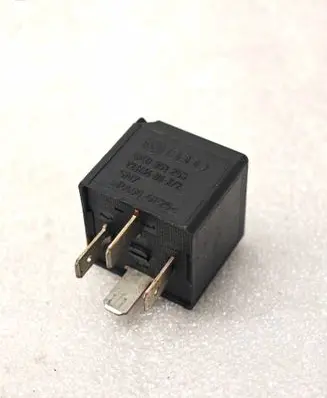 Audi A4 S4 B8 8K Other relay 8K0951253 V23136B6X72
