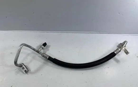 Jeep Grand Cherokee Air conditioning (A/C) pipe/hose 68161179AA