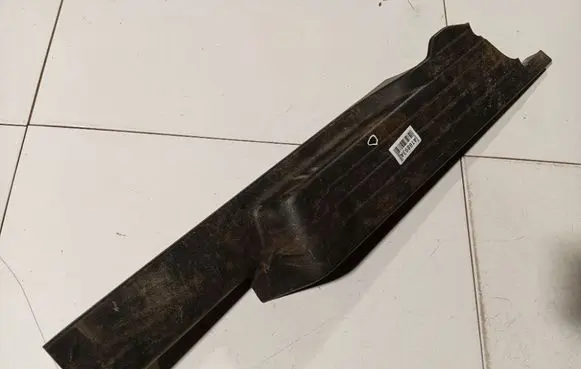 Mazda 5 Rear sill trim cover C23568730