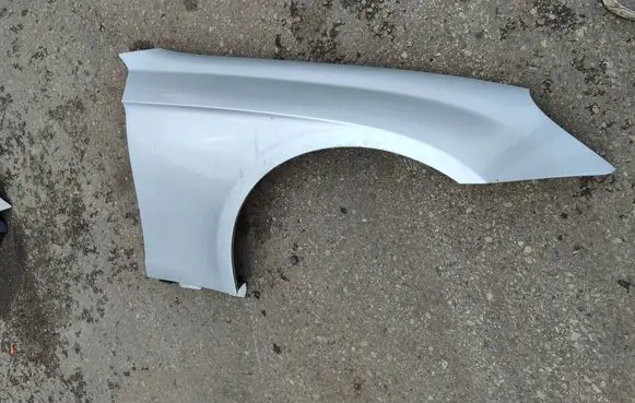 Mercedes-Benz CLS C219 Fender 
