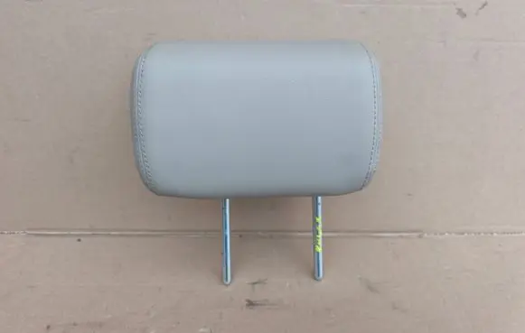 Land Rover Range Rover Evoque L538 Rear seat headrest 