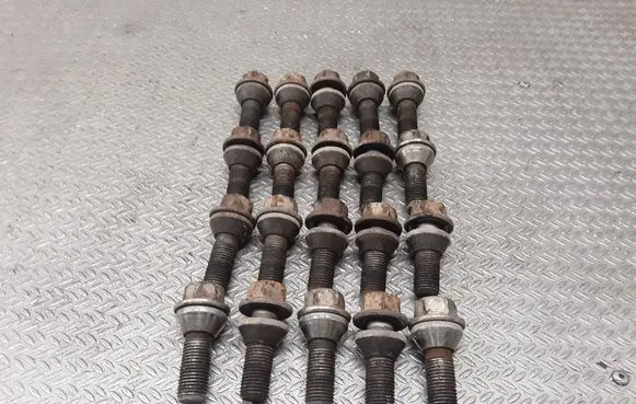 Nuts/bolts