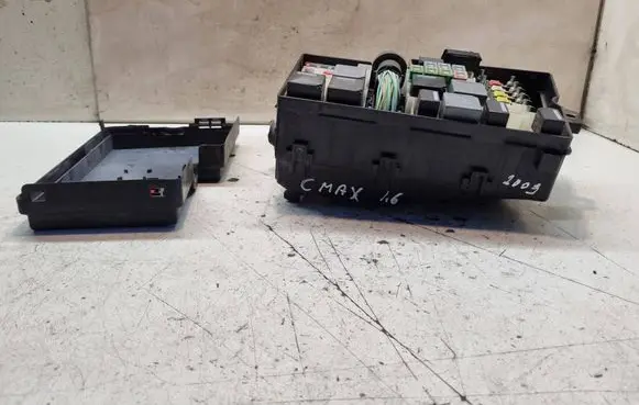 Ford Focus C-MAX Fuse box set 14K733 002G4A00PG00 3M5T14A067BC