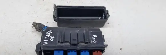 Suzuki Grand Vitara II Relay mounting block 9021YA2