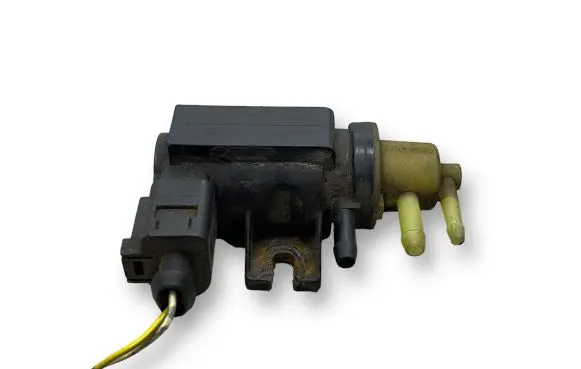 Audi A6 S6 C6 4F Vacuum valve 1K0906627A