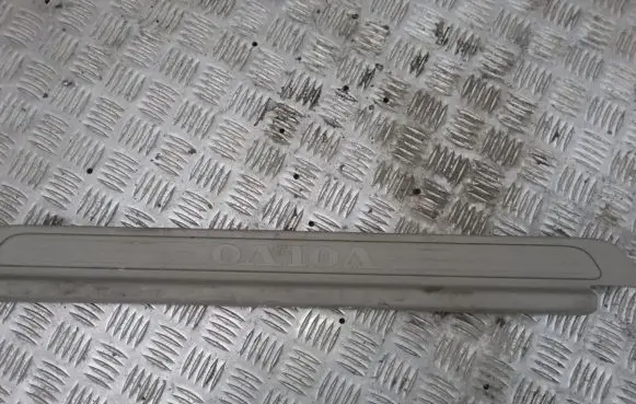 Volvo S40, V40 Front sill trim cover 30631886