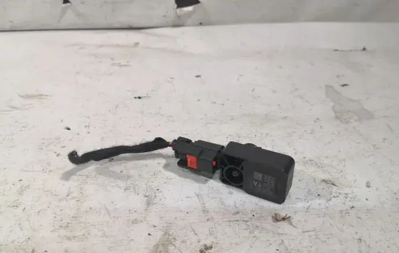 Opel Insignia A Airbag deployment crash/impact sensor 13502341