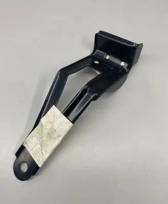 Volkswagen Polo IV 9N3 Fender mounting bracket 6Q0810679E