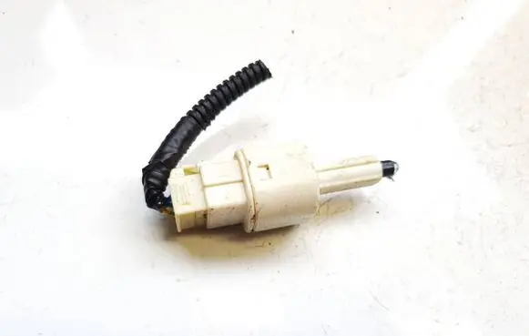 Toyota Aygo AB10 Brake pedal sensor switch 2700 270-0