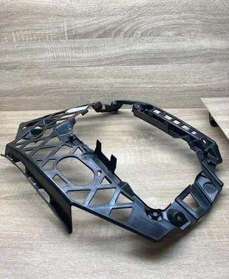 Volkswagen PASSAT B8 Front bumper mounting bracket 3G0807177E