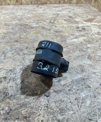 Mercedes-Benz E W211 Mass air flow meter A6460940048 0281002535