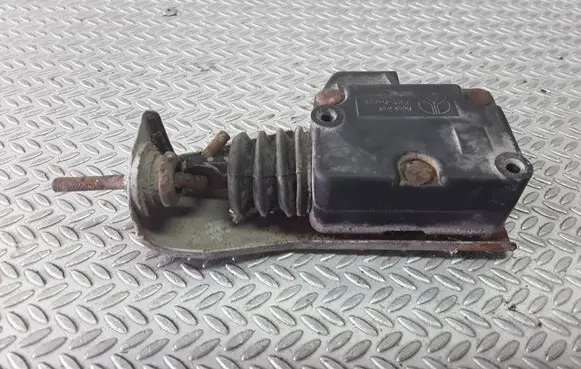 Citroen C5 Central locking motor 9643826880
