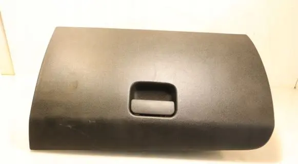 Glove box