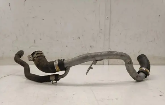 Nissan Qashqai J12 Engine coolant pipe/hose