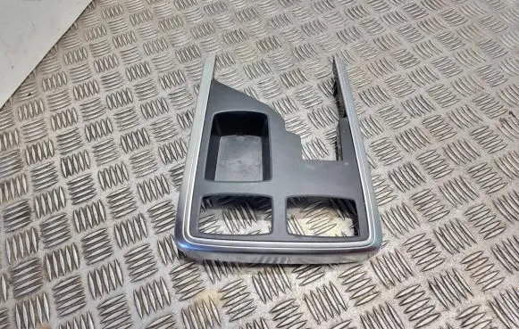 Mercedes-Benz ML W166 Other center console (tunnel) element A1666801817 16930746