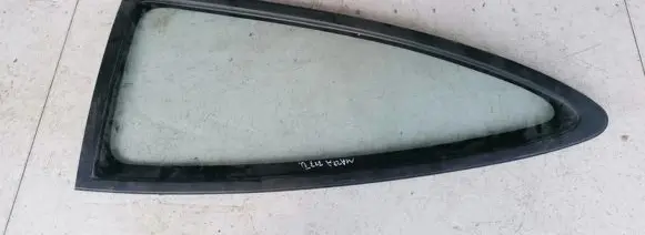 Mazda 323 Rear side window
