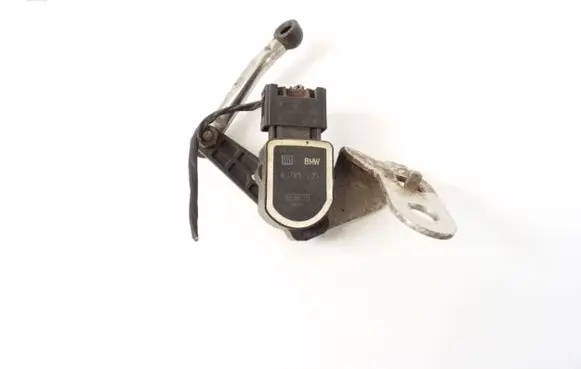 BMW 3 E90 E91 Air suspension front height level sensor 6785205