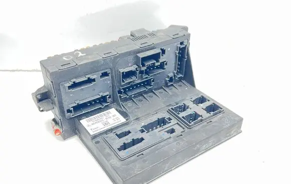 Mercedes-Benz E W211 Fuse module 2115457801