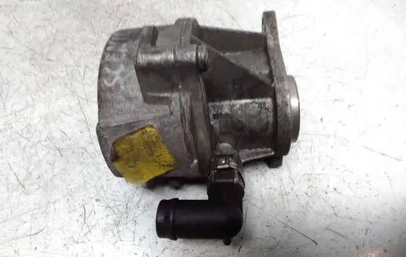 Renault Scenic II - Grand scenic II Vacuum pump D163322916 2B150703