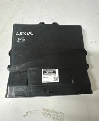 Lexus ES 250 - 300 - 330 Fuel injection control unit/module 8998133110
