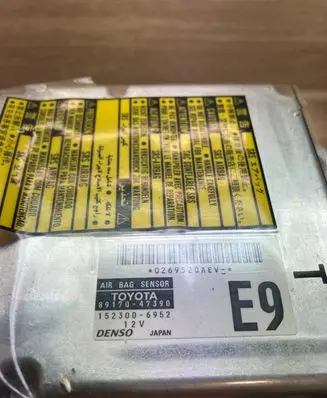 Toyota Prius (XW20) Airbag control unit/module 8917047390 1523006952