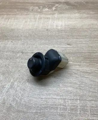 Renault Megane I Wing mirror switch