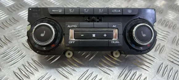 Skoda Superb B6 (3T) Climate control unit 3T0907044BS