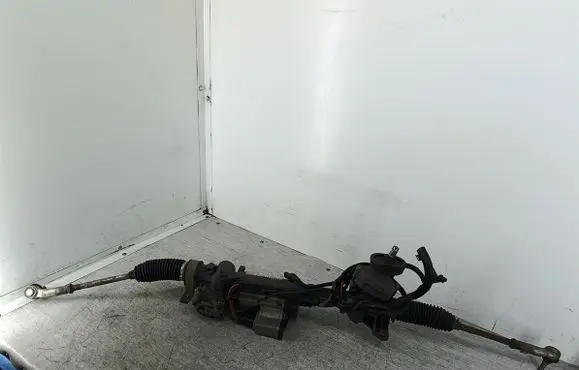 Volkswagen Golf Plus Steering rack 