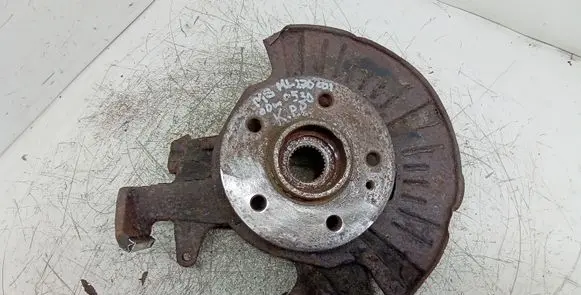 Mercedes-Benz ML W163 Rear wheel hub spindle/knuckle 