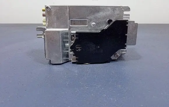 BMW X4 F26 Aerial antenna amplifier 5B4DB79
