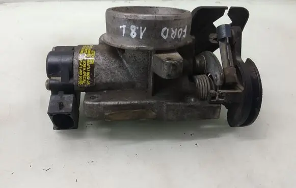 Ford Focus Throttle valve 9B989