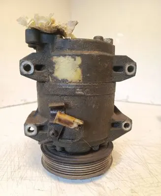 Volvo XC90 Air conditioning (A/C) compressor (pump) 8708581