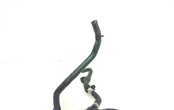 Coolant pipe/hose