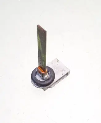 Volkswagen PASSAT B6 Interior temperature sensor 4B0820539