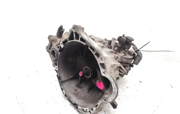 Hyundai i30 Manual 5 speed gearbox T8J5