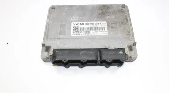 Skoda Fabia Mk1 (6Y) Engine control unit/module 03D906023B