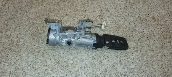 Skoda Octavia Mk3 (5E) Ignition lock 1K0905851 0107AB19B13